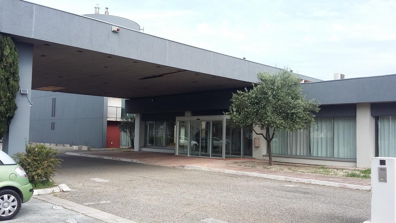 Yes Hotel Avignon Exterior foto